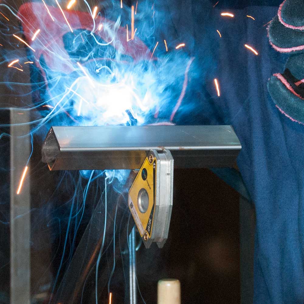 MINI MULTI-ANGLE MAGNET.(TWIN PACK),59MM X 51 X 16 STRONG HAND EUROPE MS346AT