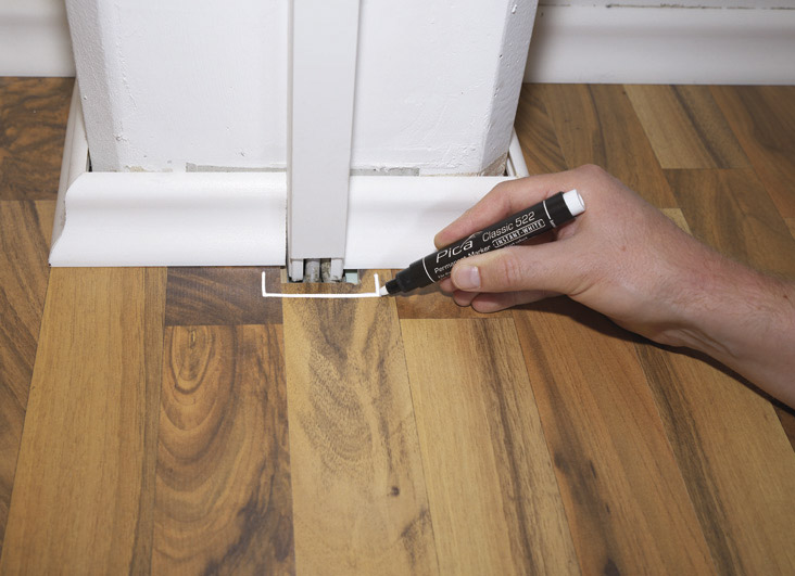 Permanent marker INSTANT WHITE, 1-4mm Pica 522/52